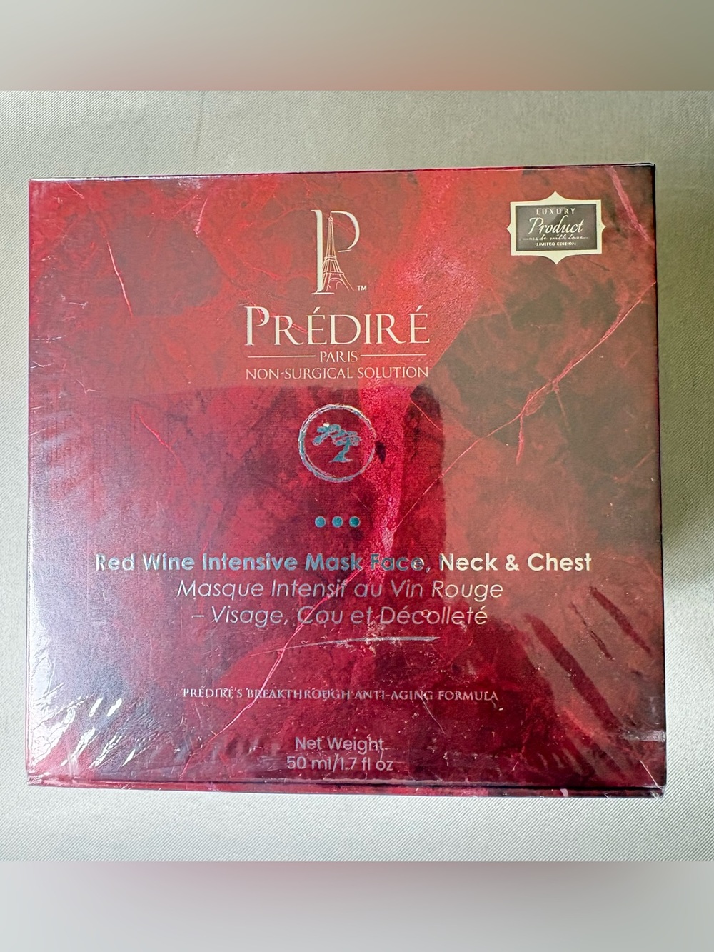 Prédiré Red Wine Intensive Face, Neck & Chest Treatment - Red
